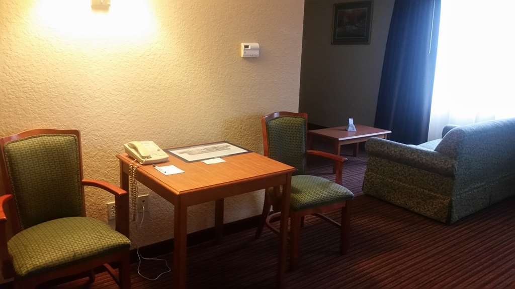 Best Western Plus Strawberry Inn & Suites Νόξβιλ Δωμάτιο φωτογραφία